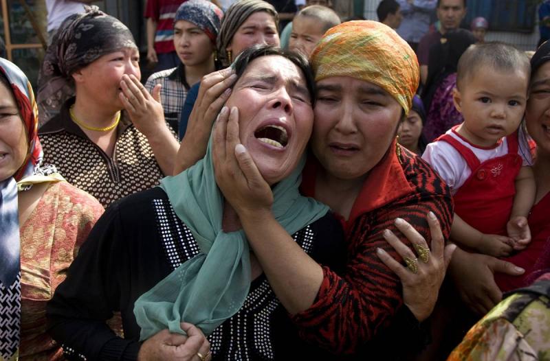 China Ambil dan Jual Organ Tubuh Muslim Uighur yang Ditahan
